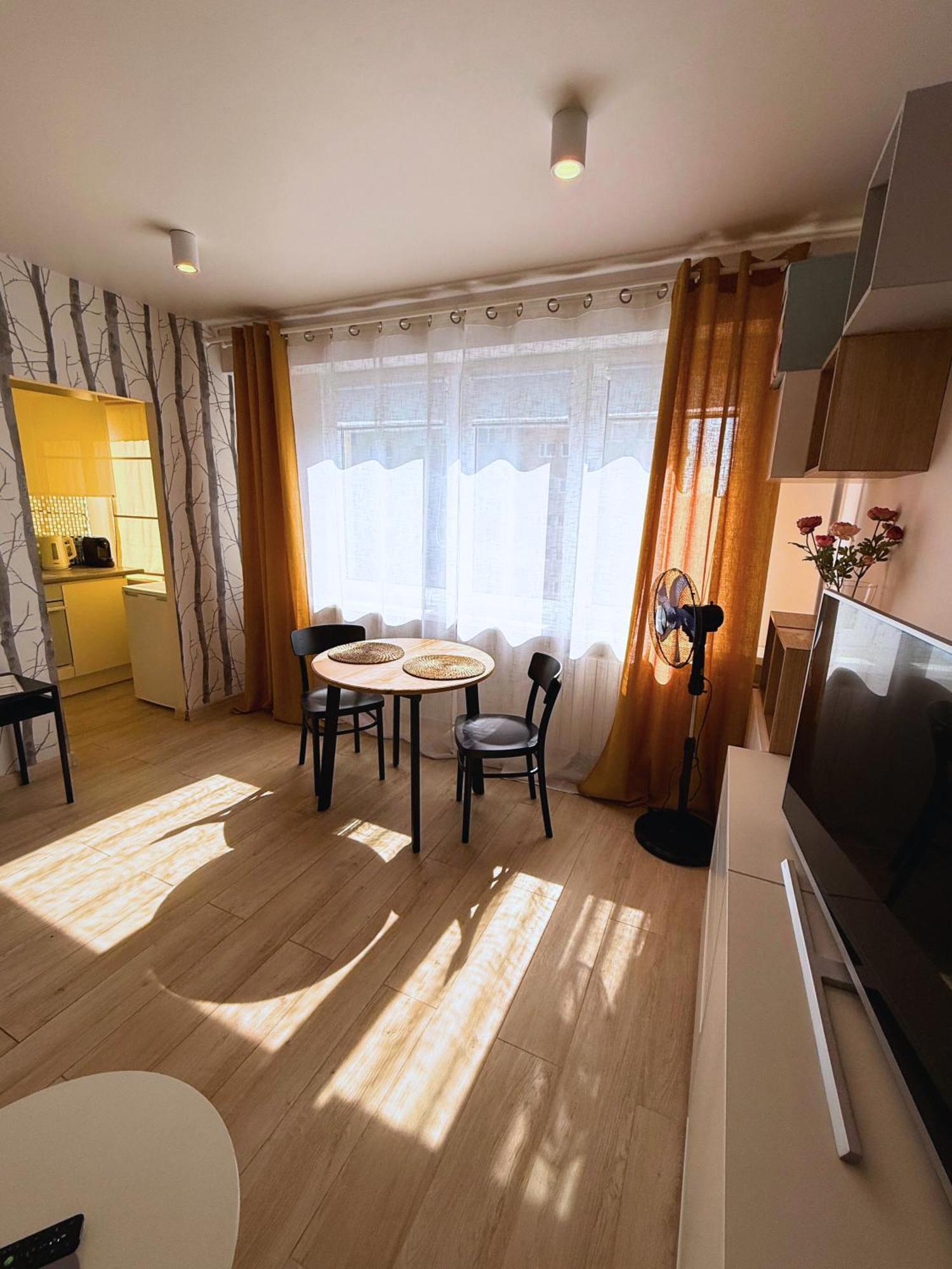 Zacisze Kopernika Z Darmowym Parkingiem Apartment