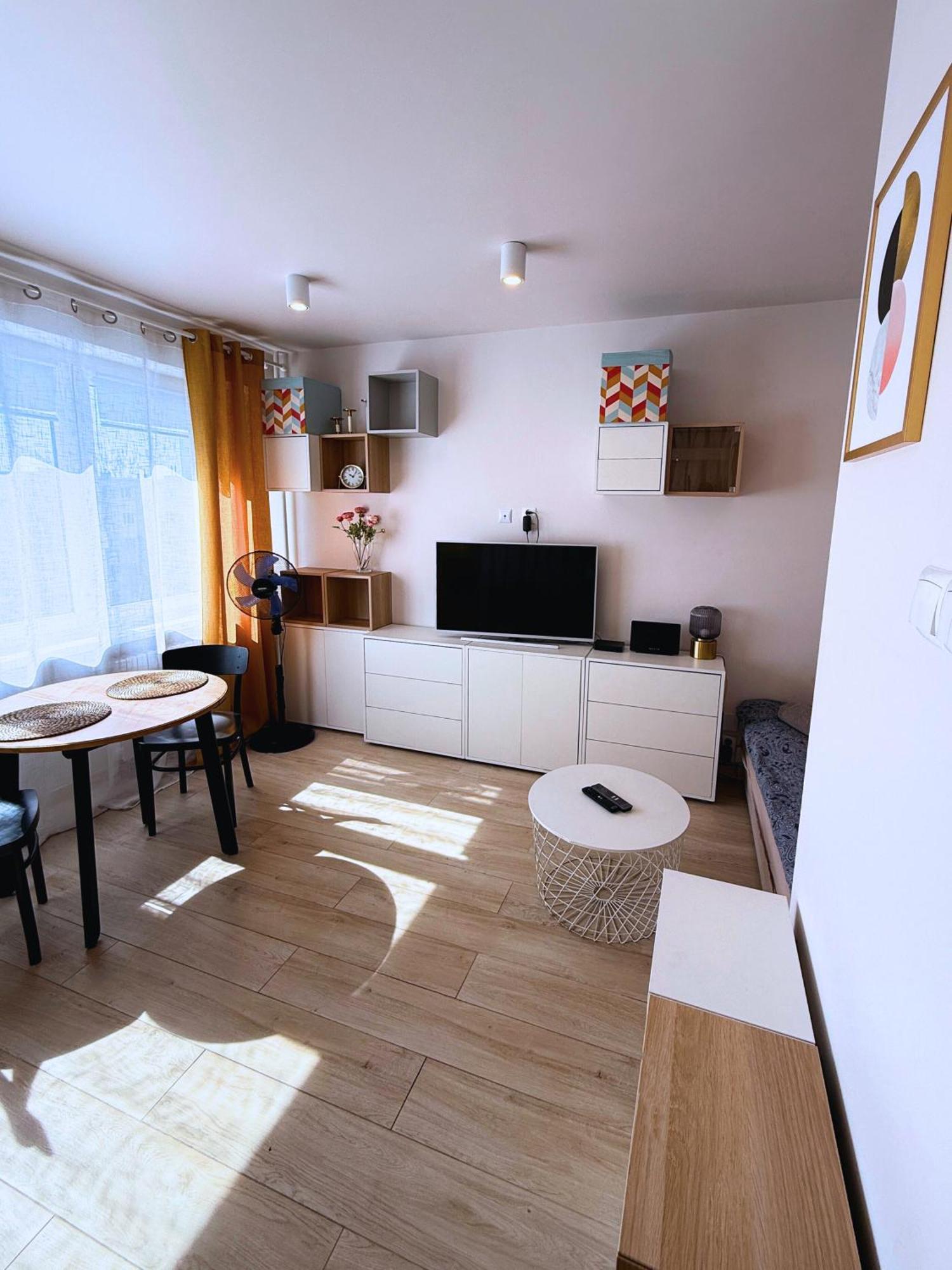 Zacisze Kopernika Z Darmowym Parkingiem Apartment Torun